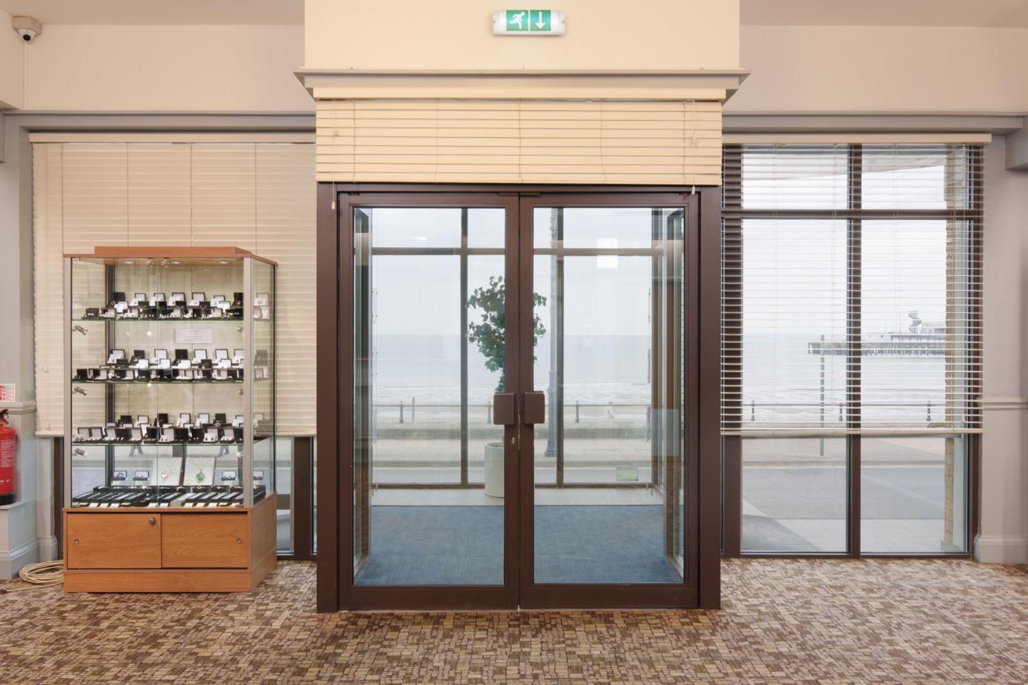 Trouville Hotel By Compass Hospitality Sandown Kültér fotó